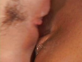 Сочно путка с облизване на риба porno s balgarki